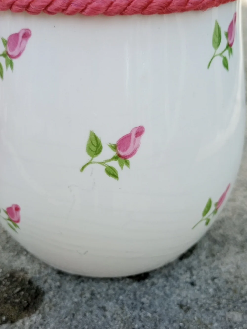 Vintage Teleflora Creamy White Ceramic Vase w/ Pink & Green Rosebud Design